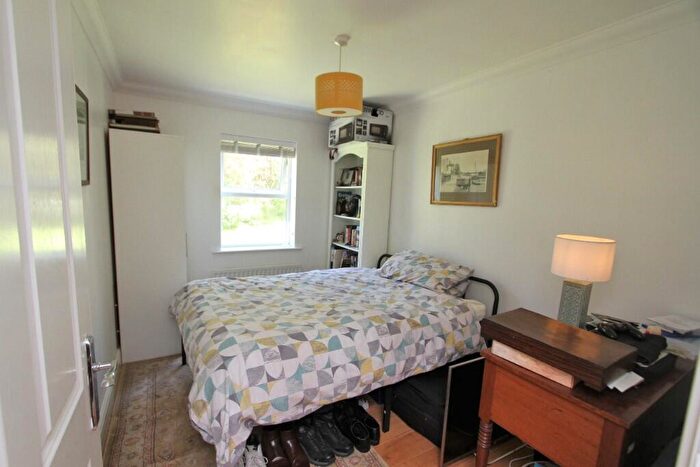 2 Bedroom Apartment For Sale In Upperton Road, Eastbourne, BN21