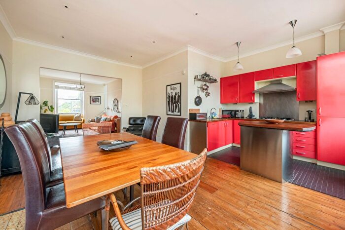 1 Bedroom Flat For Sale In Haverstock Hill, Belsize Park, NW3