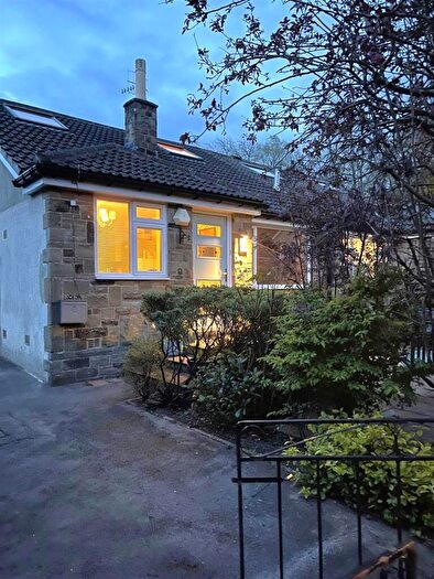 4 Bedroom Semi-Detached House To Rent In Sedbergh Park, Ilkley, LS29