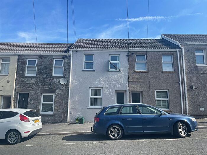 2 Bedroom Terraced House To Rent In High Street, Tumble, Llanelli, SA14