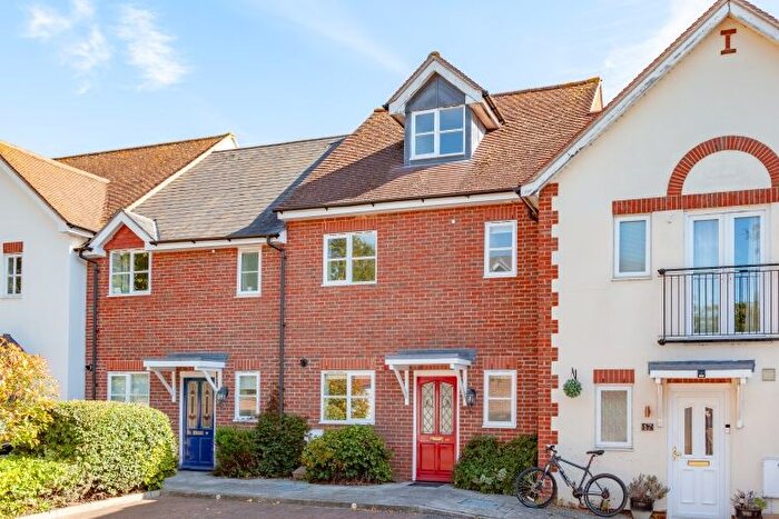 3 Bedroom Town House To Rent In Ladygrove Court, Abingdon, OX14