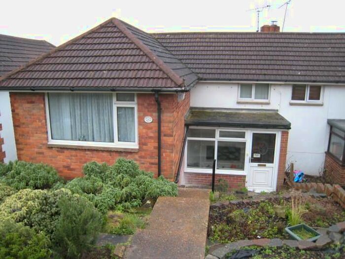 3 Bedroom Semi-Detached Bungalow To Rent In Canfield Close, Brighton, BN2
