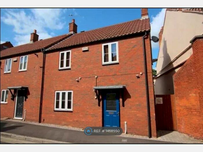 3 Bedroom End Of Terrace House To Rent In Friarn Street, Bridgwater, TA6