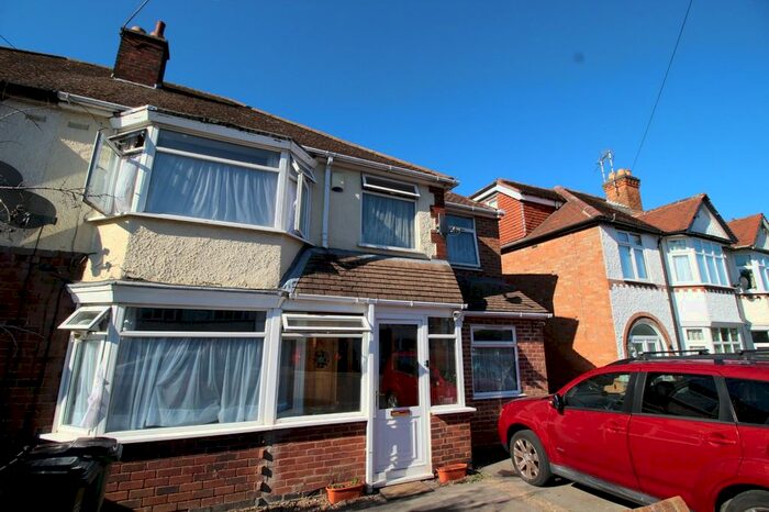 4 Bedroom Semi-Detached House To Rent In Burleigh Avenue, Wigston, Leicestershire, LE18