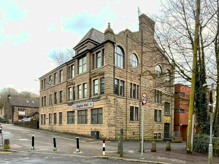 2 Bedroom Flat To Rent In Spencers Wood, Bromley Cross, Bolton, BL7