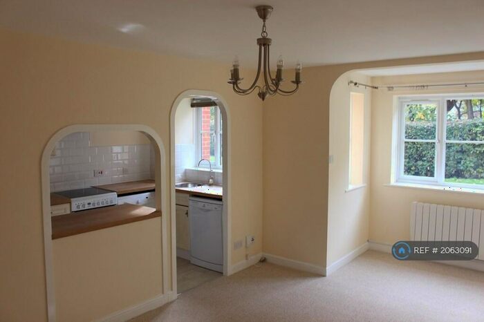 1 Bedroom Flat To Rent In Mullards Close, Hackbridge, CR4