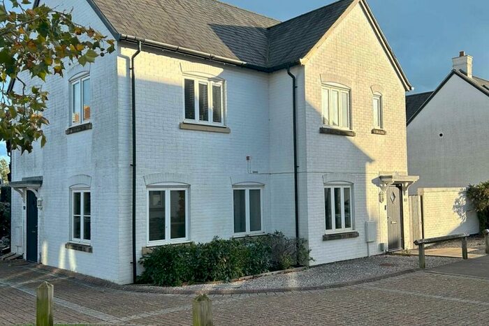 2 Bedroom Flat To Rent In Camellia Way, Whiteley, PO15