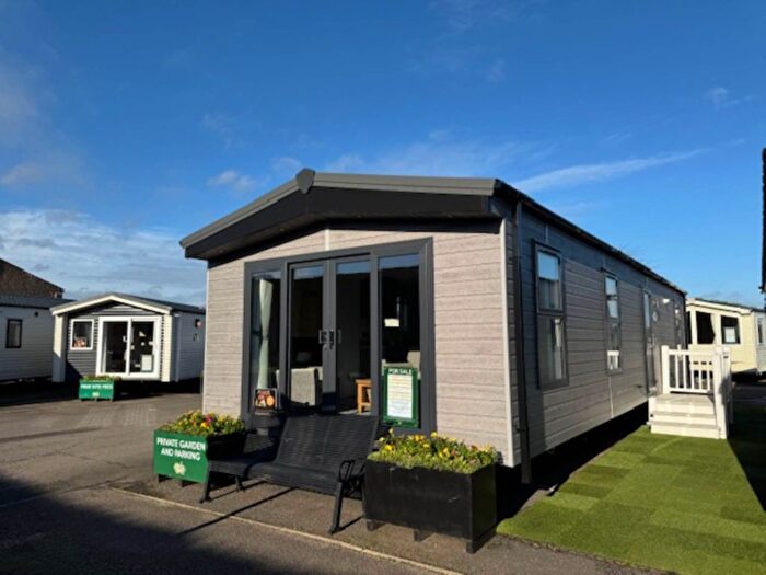 2 Bedroom Lodge For Sale In Patrington Haven, Patrington, Hull, HU12