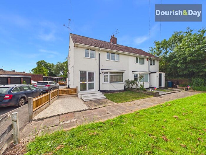 3 Bedroom Semi Detached House For Sale In Southfields Close, Stafford, ST17