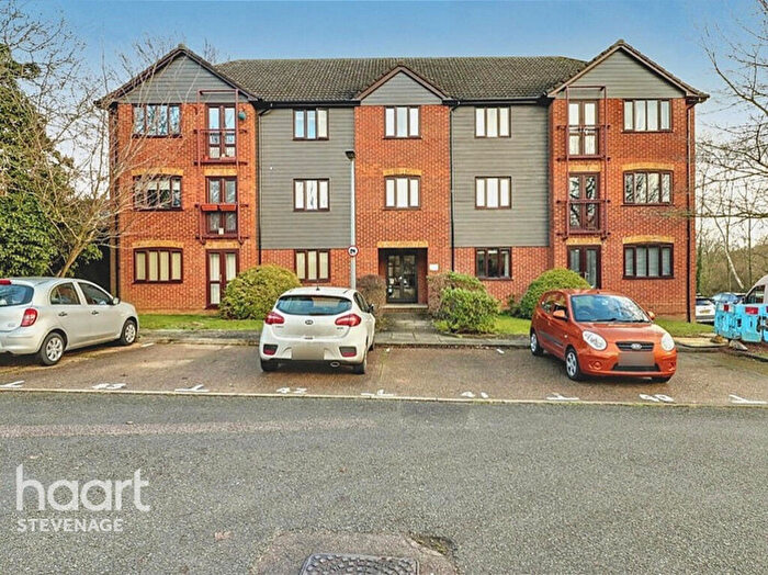 1 Bedroom Apartment For Sale In Tippett Court London Road, Stevenage, SG1