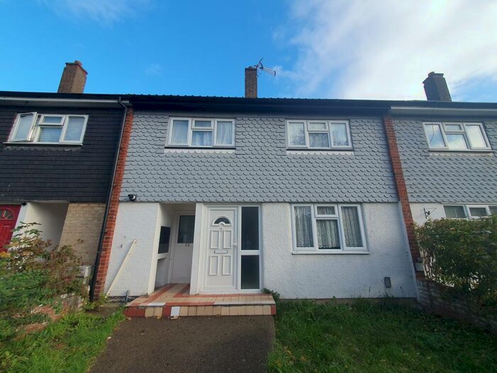 3 Bedroom House To Rent In Sebastopol Road, Edmonton, N9
