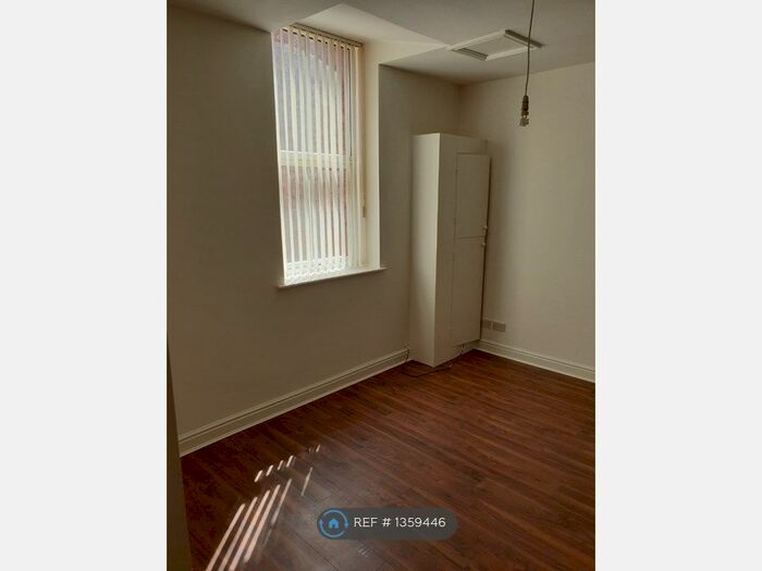 2 Bedroom Flat To Rent In Lancaster Street, Walton, Liverpool, L9