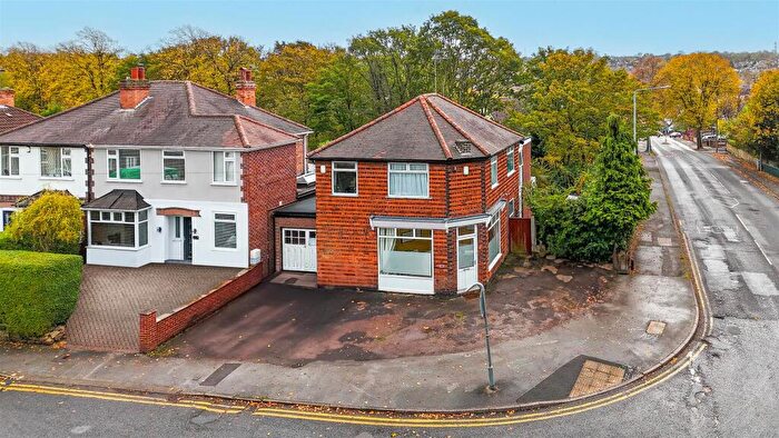 6 Bedroom Detached House For Sale In Sandfield Road, Arnold, Nottinghamshire, NG5