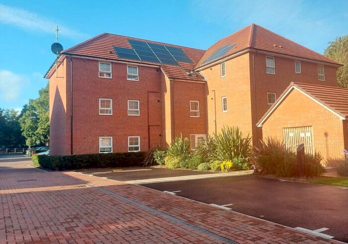 2 Bedroom House To Rent In Mistle Court, Coventry, CV4