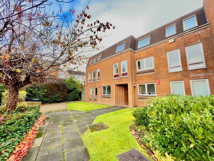 2 Bedroom Apartment For Sale In Clarence Gardens, Hyndland, Glasgow, G11