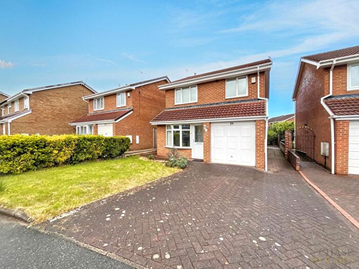 3 Bedroom Detached House For Sale In Dykelands Way, South Shields, NE34