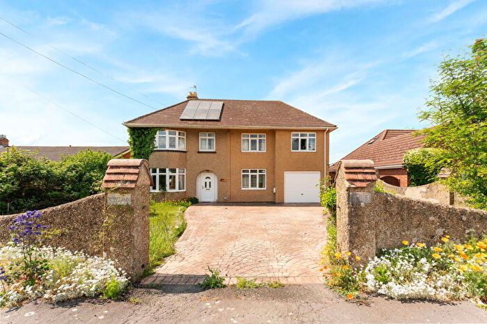 5 Bedroom Detached House For Sale In Church Road, Laverstock, Salisbury, SP1
