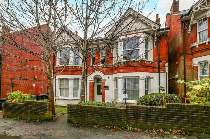 1 Bedroom Apartment To Rent In Sussex Street, Winchester, Hampshire, SO23