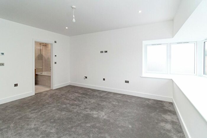 2 Bedroom Detached House For Sale In Campbell Croft, Edgware, HA8