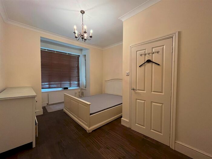 1 Bedroom Flat To Rent In Kildowan Road, Goodmayes, IG3