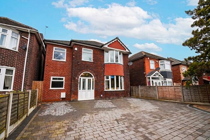 3 Bedroom Detached House For Sale In Lancaster Road, Salford, M6