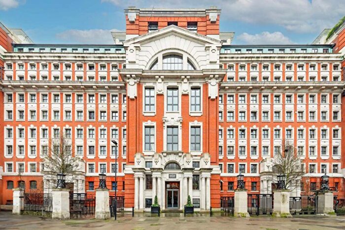 2 Bedroom Flat To Rent In Manor Gardens, London, N7