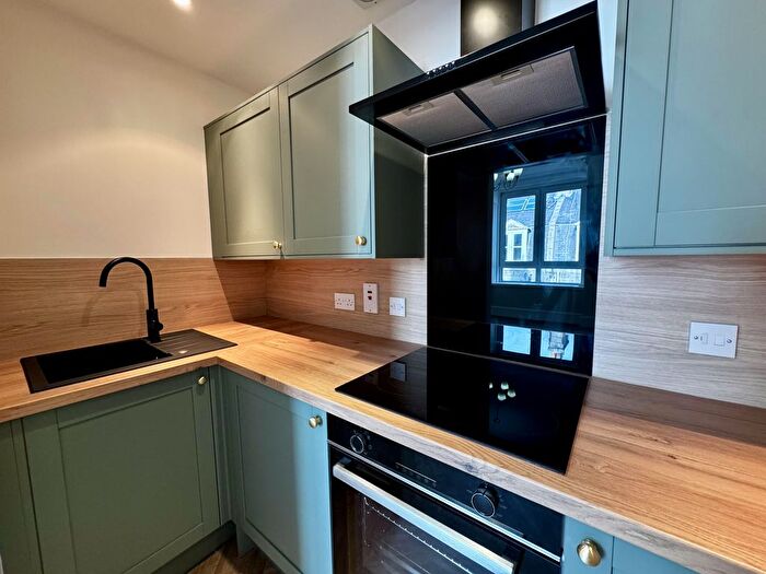 1 Bedroom Flat To Rent In Howburn Place, Aberdeen, AB11