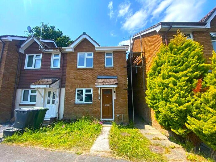 2 Bedroom End Of Terrace House To Rent In Brookside Way, West End, Southampton, SO30