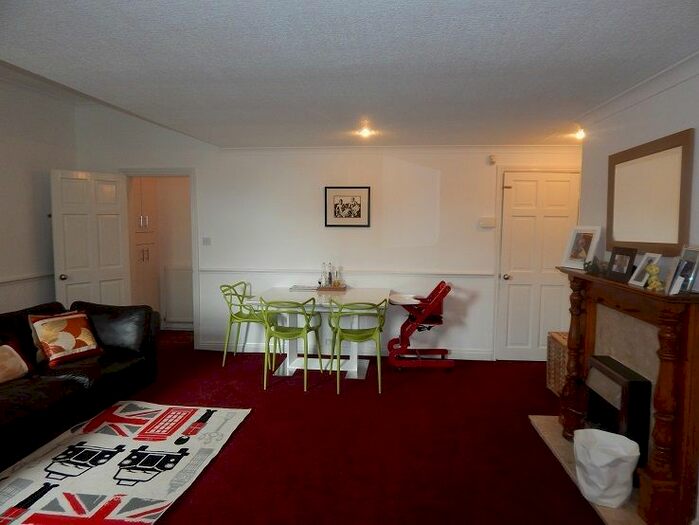 3 Bedroom Terraced House To Rent In Shaw Street, Mirfield, WF14