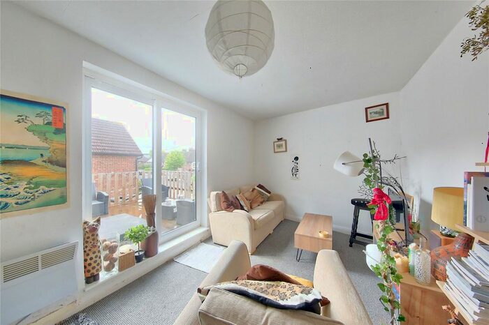 3 Bedroom Property To Rent In Kingston Road, London, SW20