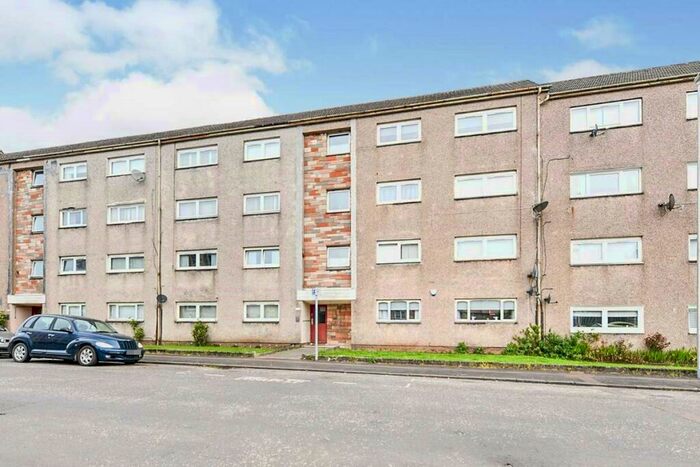 2 Bedroom Flat To Rent In Holyrood Street, Hamilton, Lanarkshire, ML3