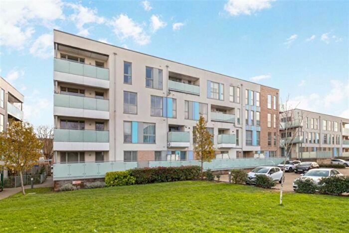 2 Bedroom Flat To Rent In Baring Road, Lee, SE12