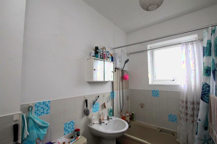 1 Bedroom Apartment For Sale In Willingham Court. Chapman Street, Market Rasen, LN8