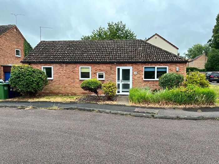 3 Bedroom Detached Bungalow To Rent In Savile Way, Fowlmere, Royston, SG8