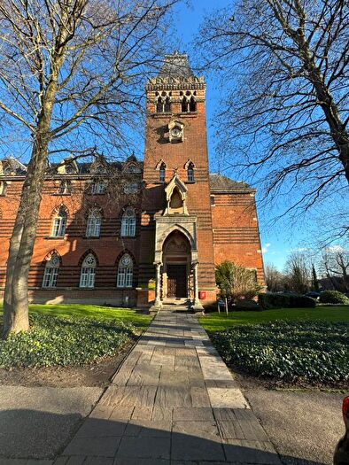 2 Bedroom Flat To Rent In Victory Road, London, E11