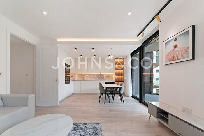 2 Bedroom Flat To Rent In Siena House, City Road, EC1V