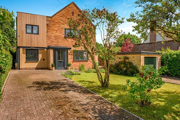 4 Bedroom Detached House For Sale In Harnwood Road, Salisbury, Wiltshire, SP2