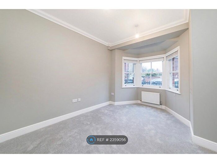 4 Bedroom Terraced House To Rent In Telferscot Road, Balham, SW12