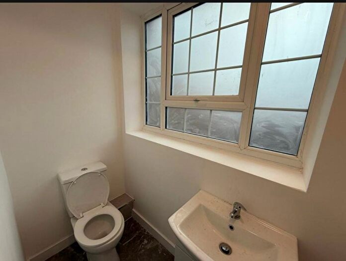 1 Bedroom Terraced House To Rent In Bolsover Street, Hucknall, NG15