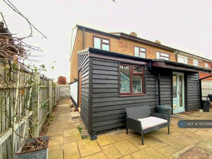 Studio To Rent In Saffron Close, Littleport, CB6