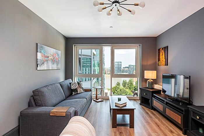 2 Bedroom Flat To Rent In Flat Flotilla House, Juniper Drive, London, London, SW18