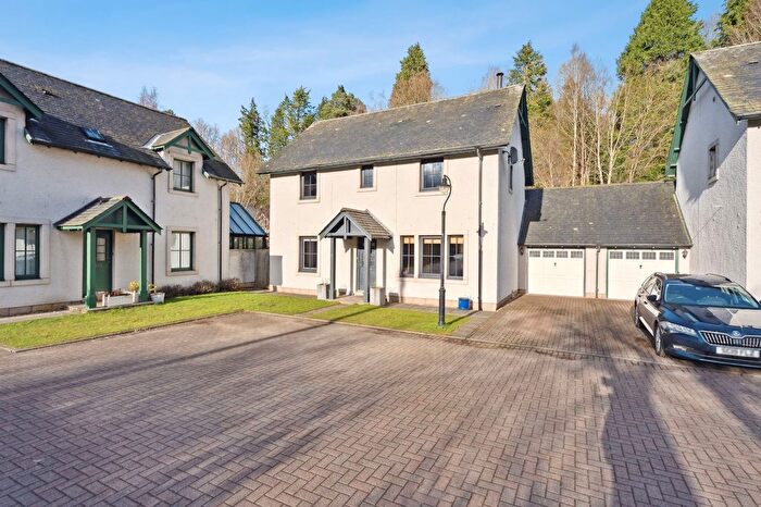 4 Bedroom Detached House For Sale In Robertson Court, Birnam, PH8