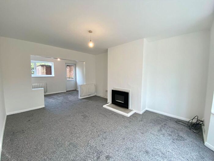 2 Bedroom Semi-Detached House To Rent In Lerecroft Road, York, North Yorkshire, YO24