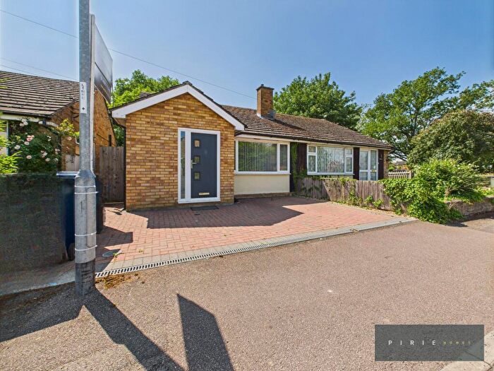 2 Bedroom Bungalow To Rent In Manor Farm Road, St. Neots, PE19