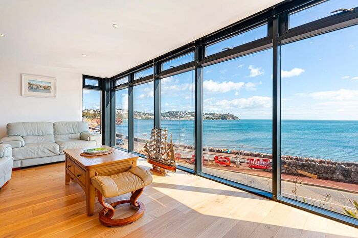 3 Bedroom Flat For Sale In Livermead, Torquay, TQ2