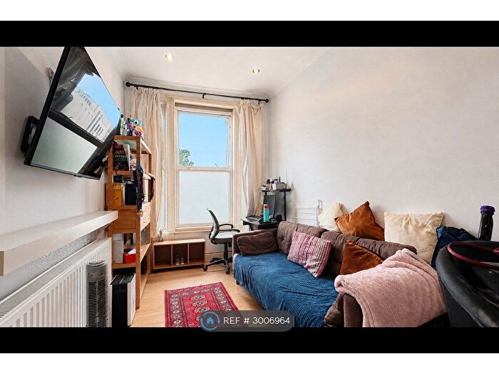 1 Bedroom Flat To Rent In Lordship Road, London, N16