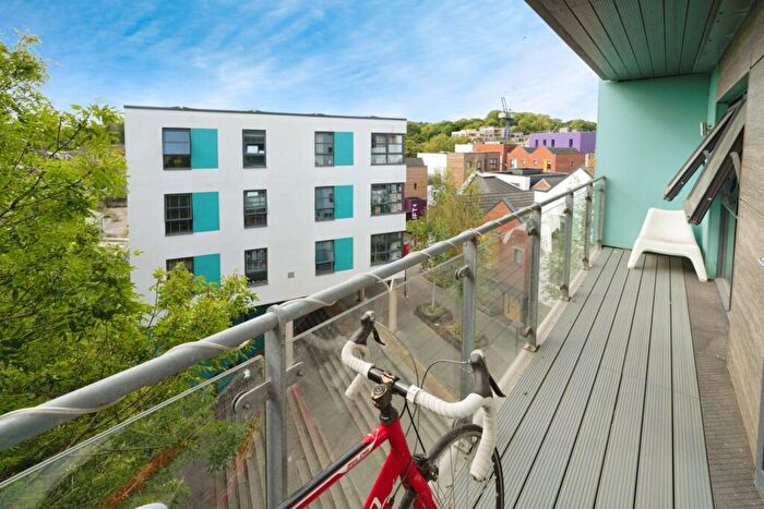 1 Bedroom Flat For Sale In Paintworks, Bristol, BS4