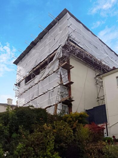 3 Bedroom Semi-Detached House For Sale In Bank Street, Malvern, Worcestershire, WR14