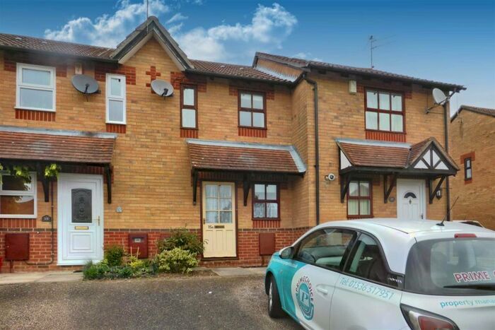 1 Bedroom Terraced House To Rent In Kenilworth Drive, Kettering, Northants, NN15