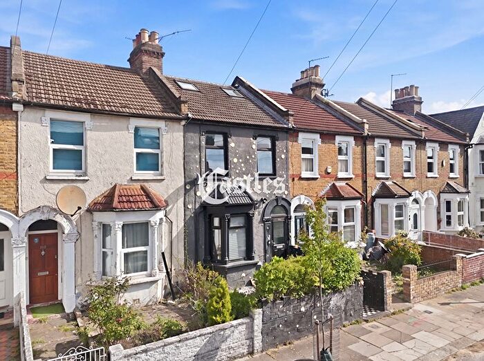 4 Bedroom Terraced House For Sale In Seaford Road, London, N15
